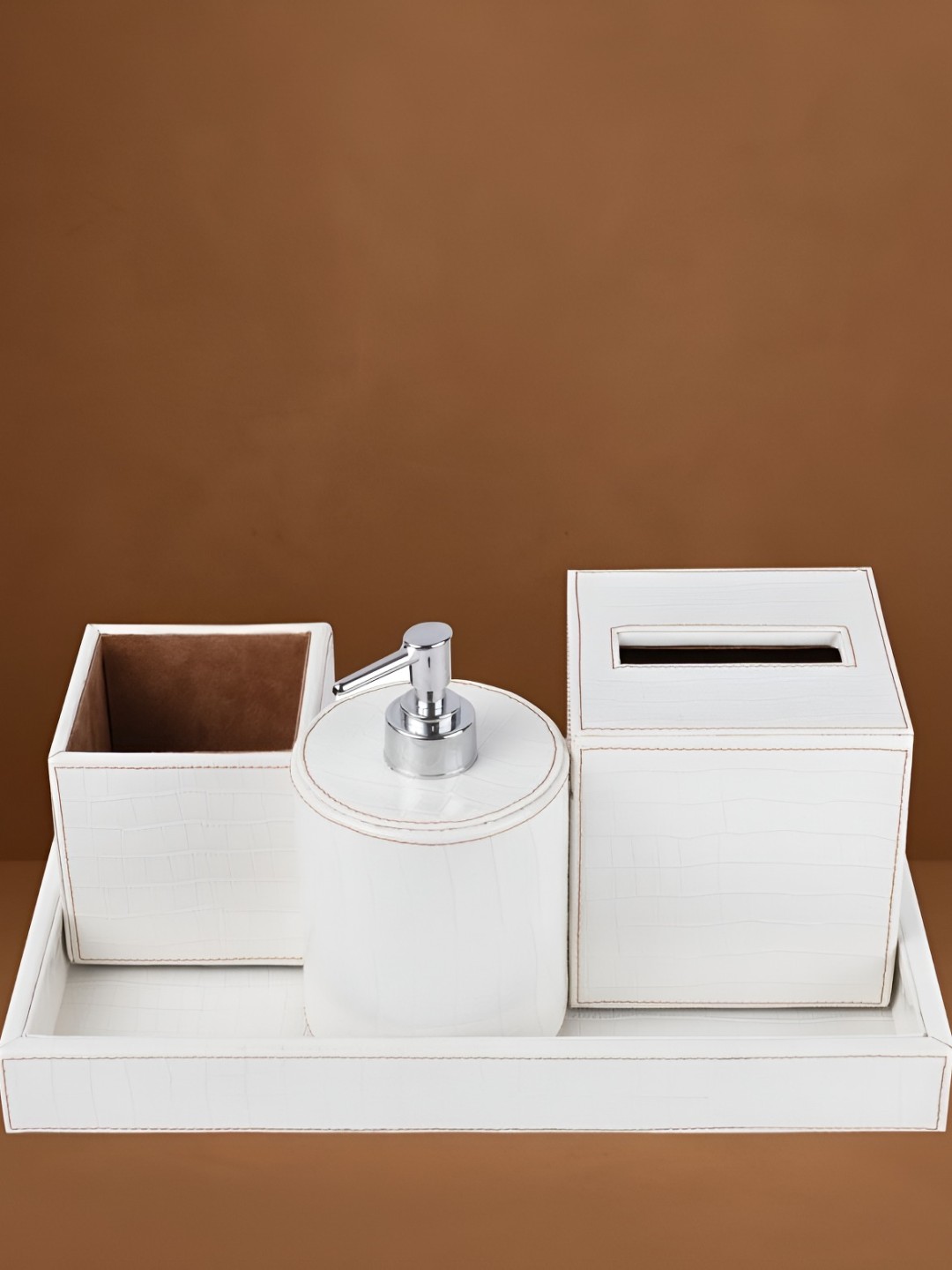 

CasaGold White Wooden Solid Printed Bath Accessories Set