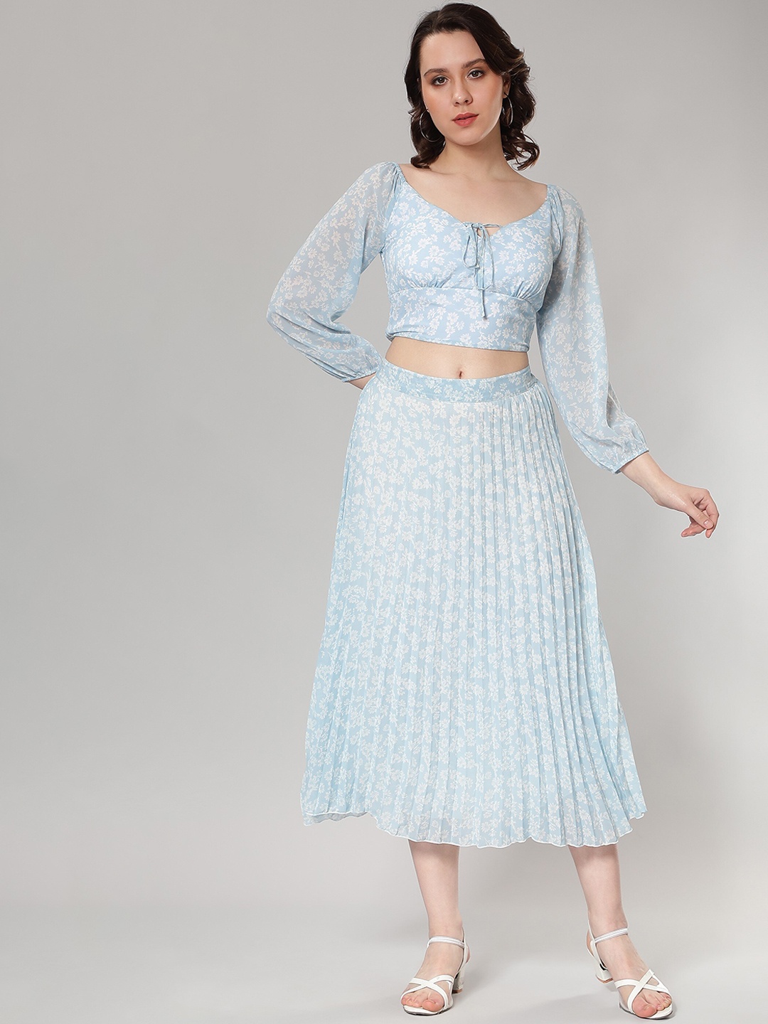 

NUEVOSDAMAS Floral Printed Puff Sleeves Crop Top With Skirt, Blue