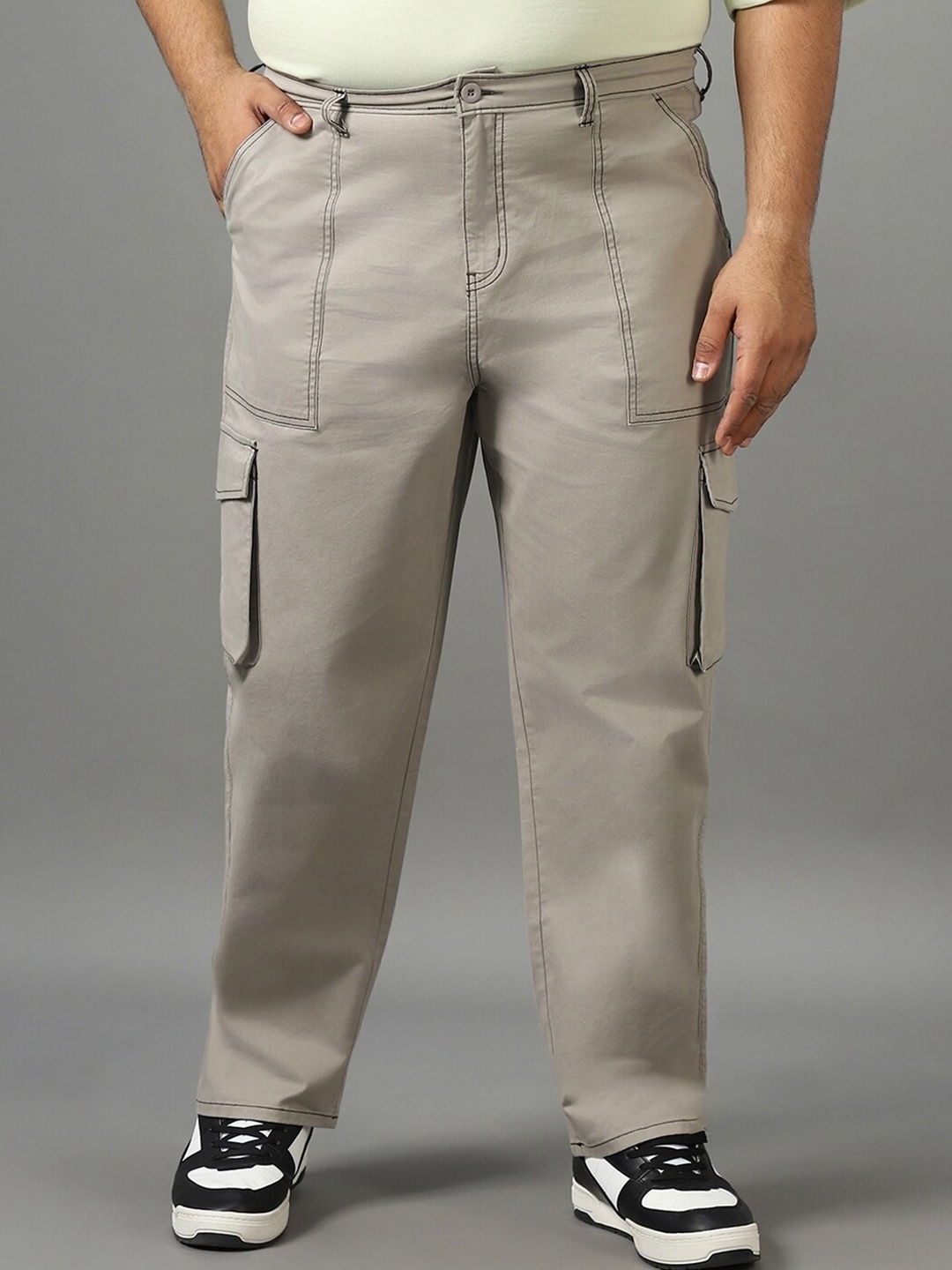 

Bewakoof Men Plus Size Baggy Oversized Cargo Pants, Beige