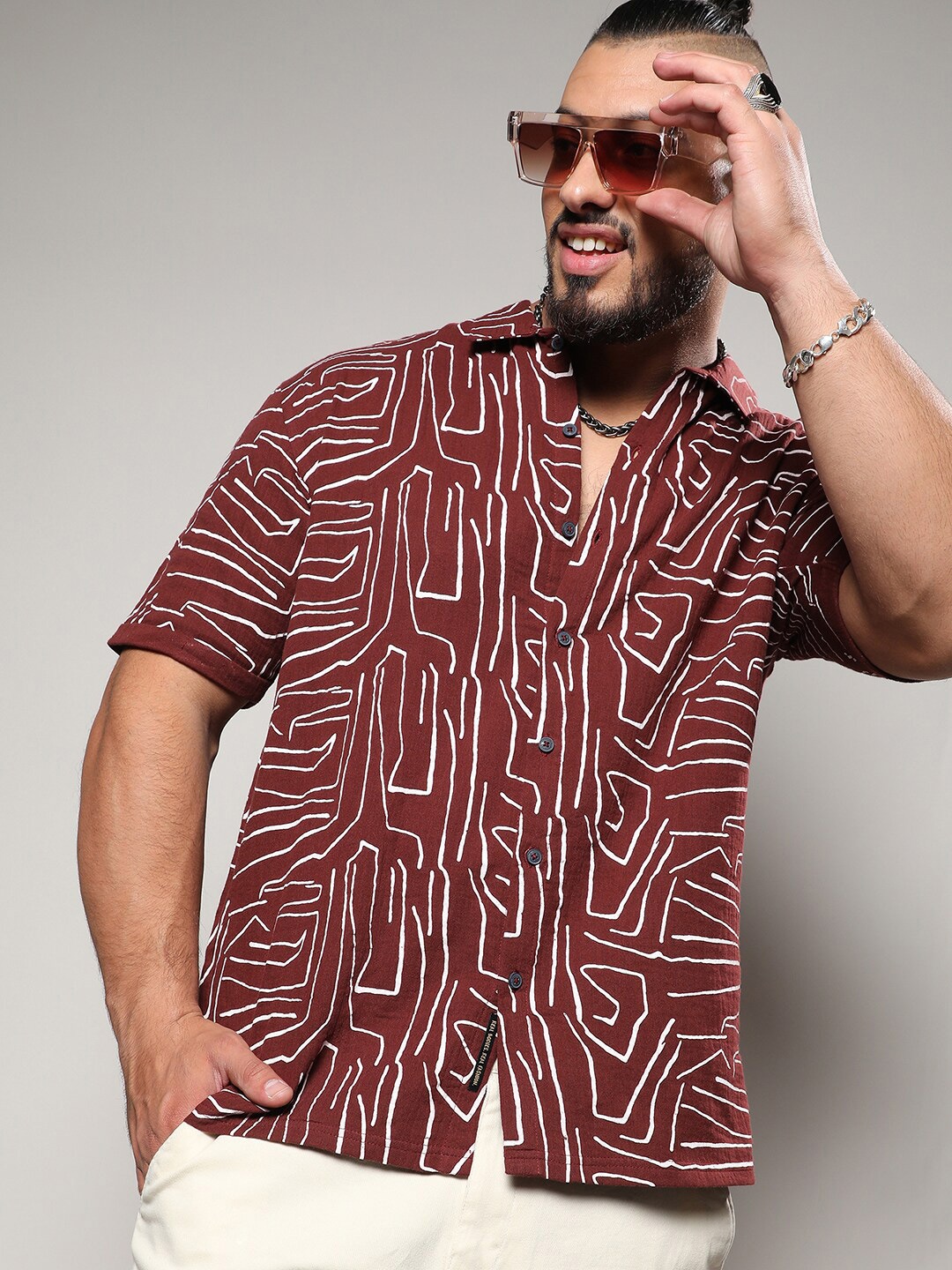 

Instafab Plus Classic Abstract Printed Cotton Casual Shirt, Maroon