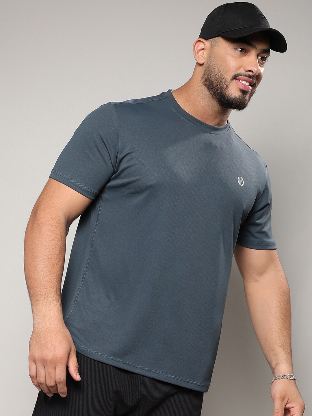 

Instafab Plus Size Round Neck Regular Fit Sports T-shirt, Grey