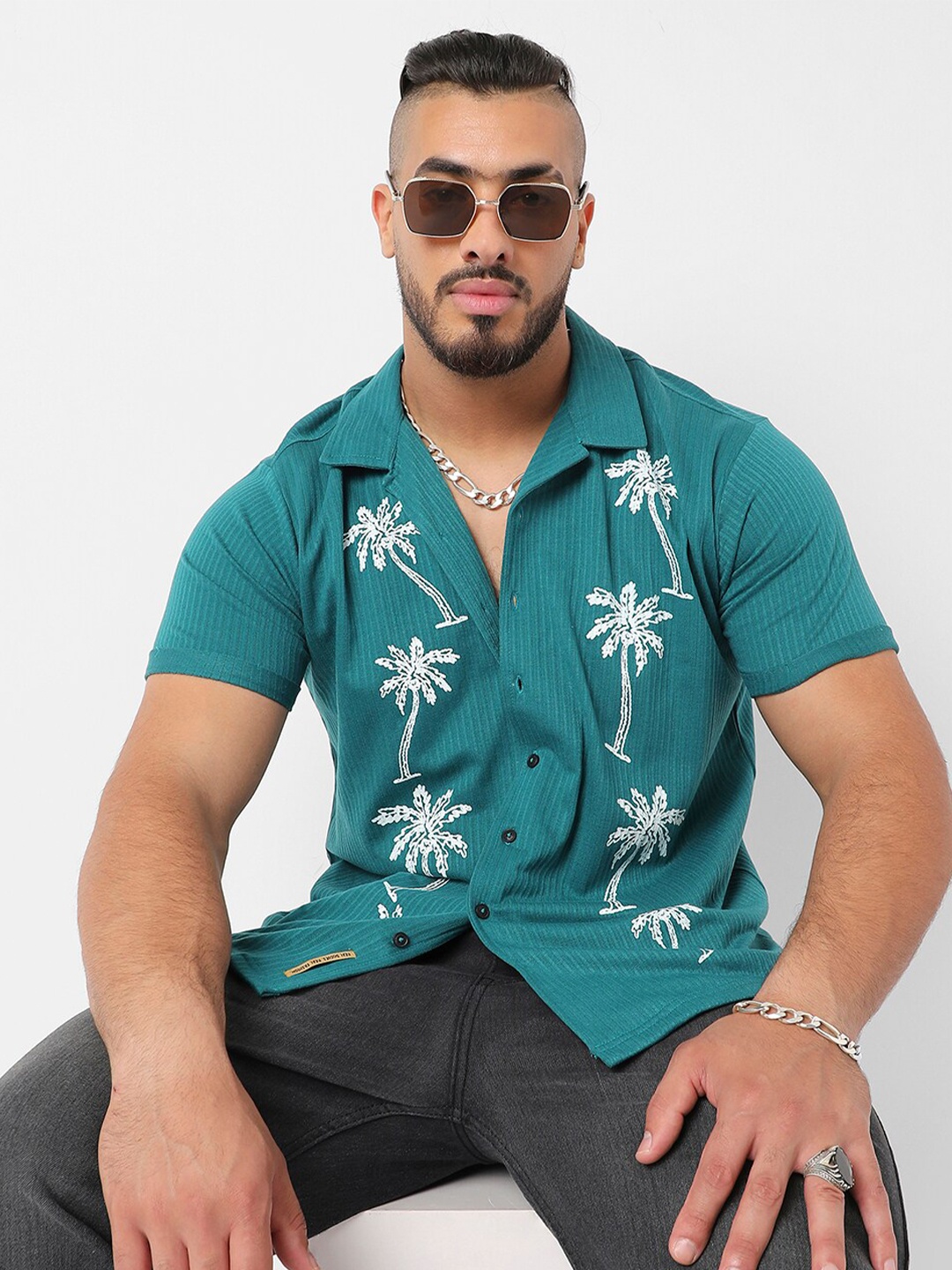 

Instafab Plus Classic Tropical Printed Casual Shirt, Teal