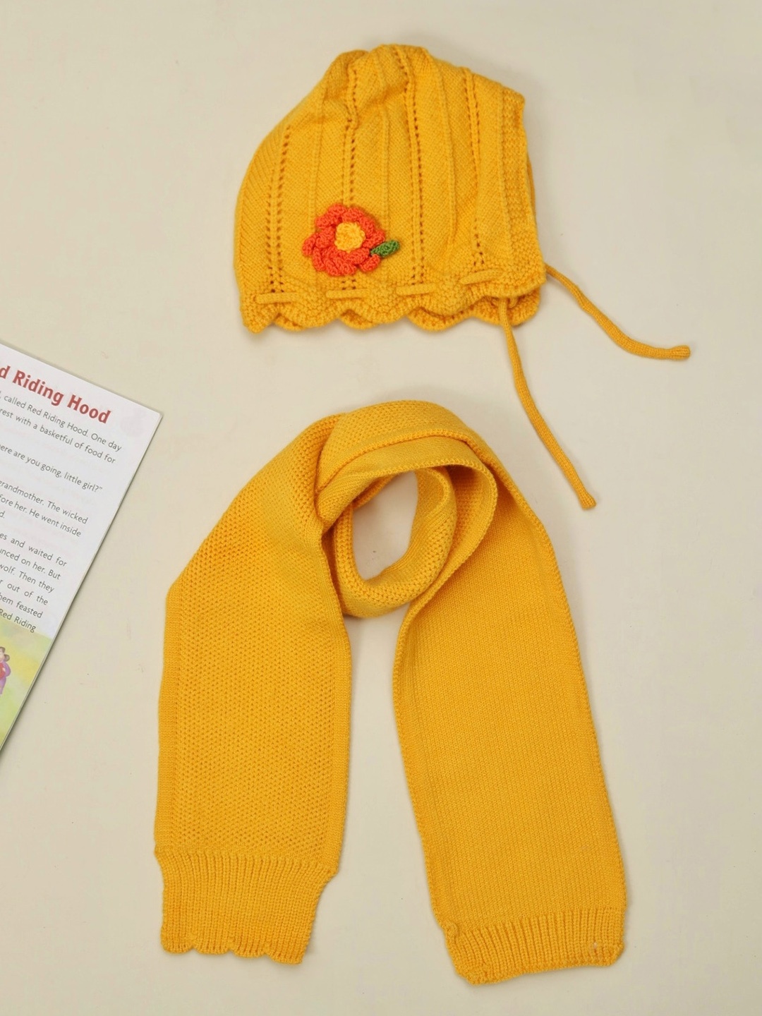 

Yellow Bee Girls Self Design Woollen Beanie & Muffler Set