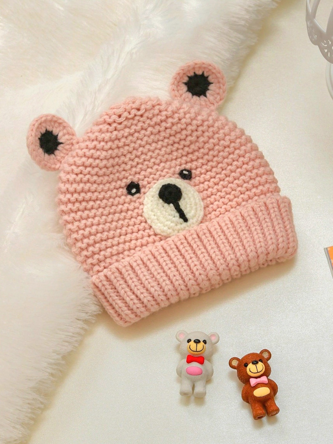 

Yellow Bee Infants Girls Self Design Woollen Beanie, Peach