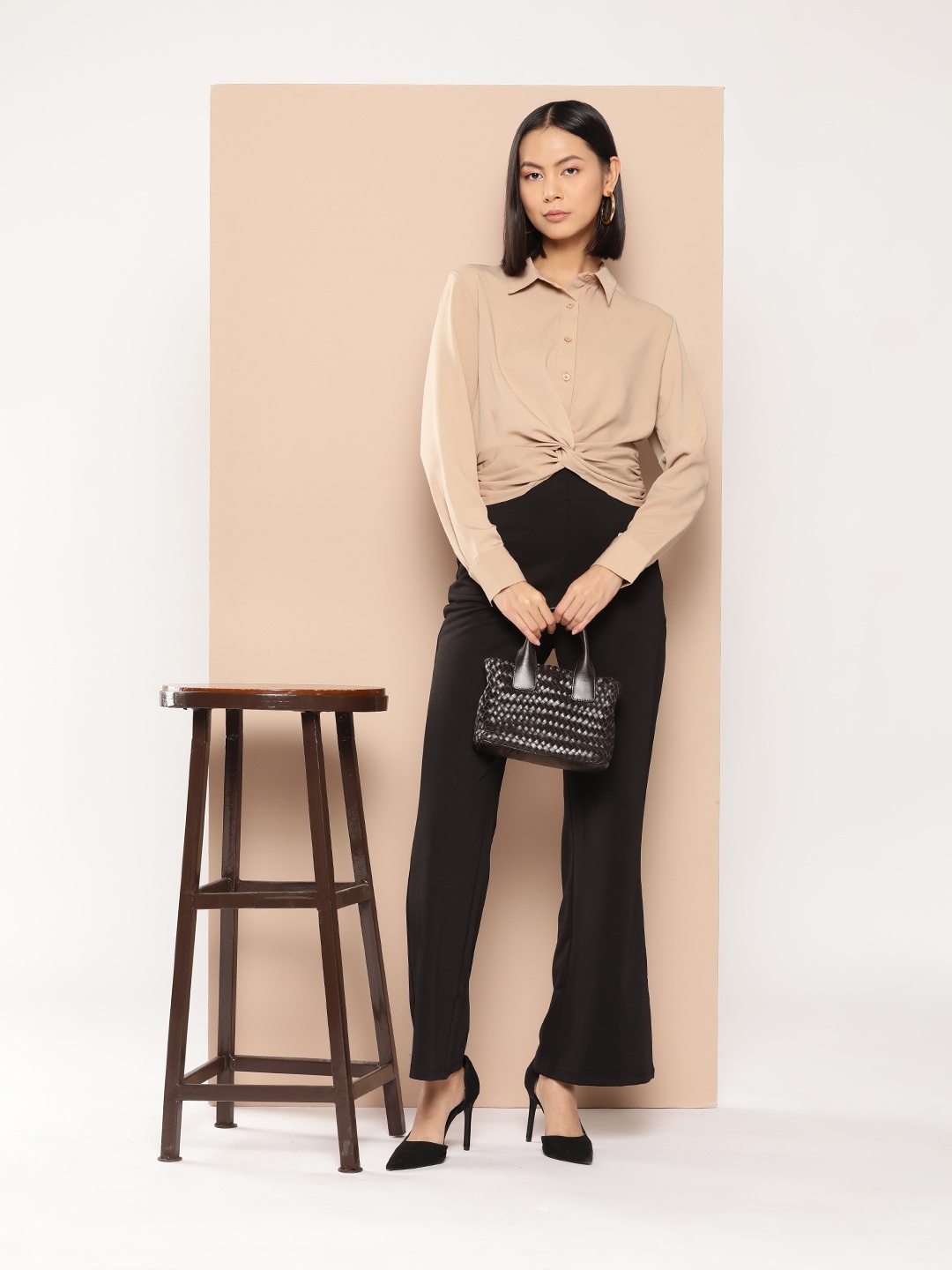 

INVICTUS Original Casual Shirt with Gathered Detail, Nude