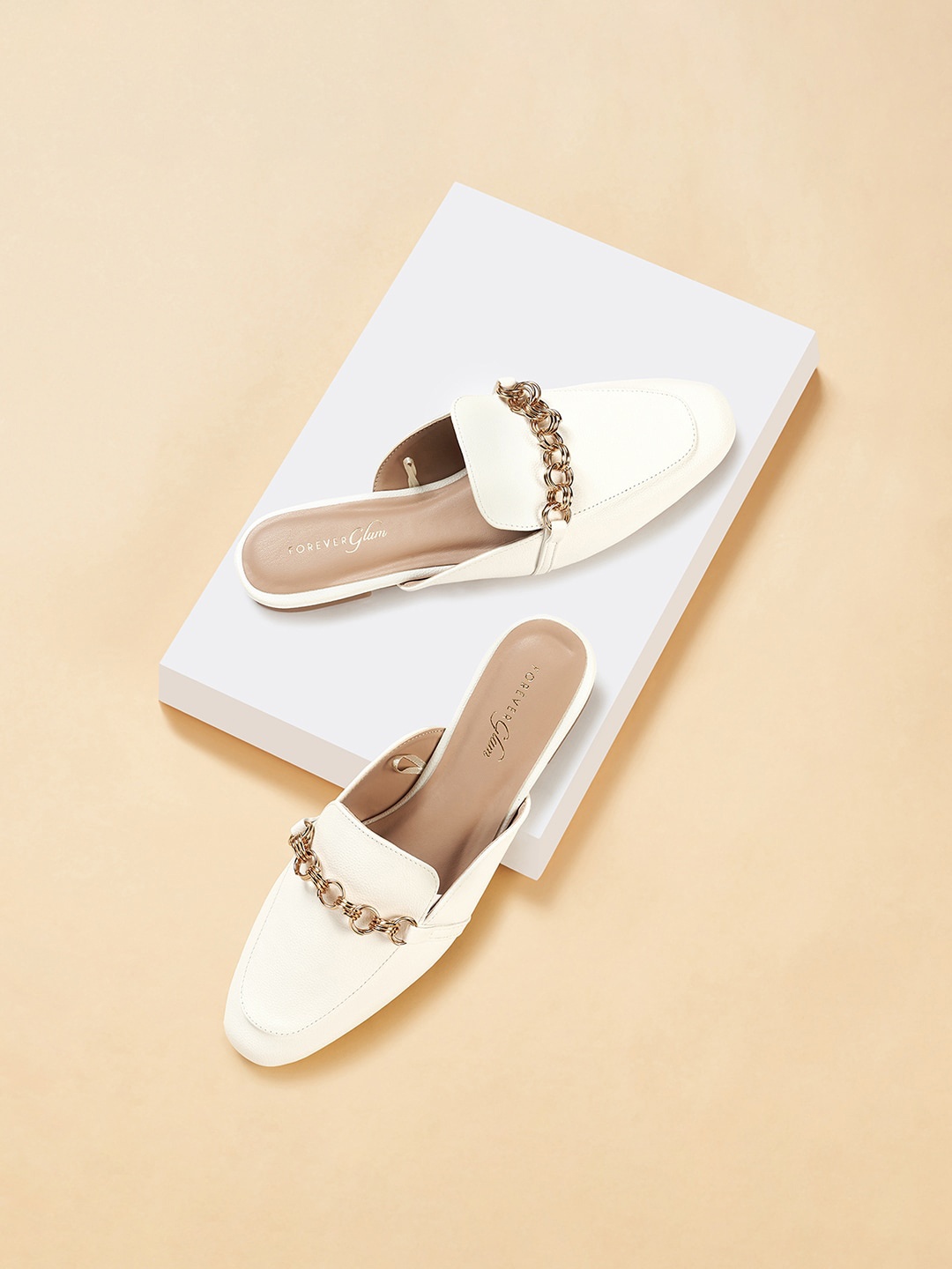 

Forever Glam by Pantaloons Embellished Round Toe Mules, Off white
