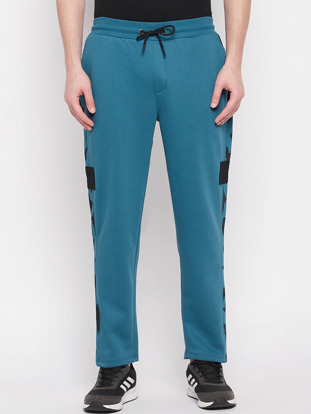 

EDRIO Men Graphic Printed Fleece Regular Fit Track Pant, Teal