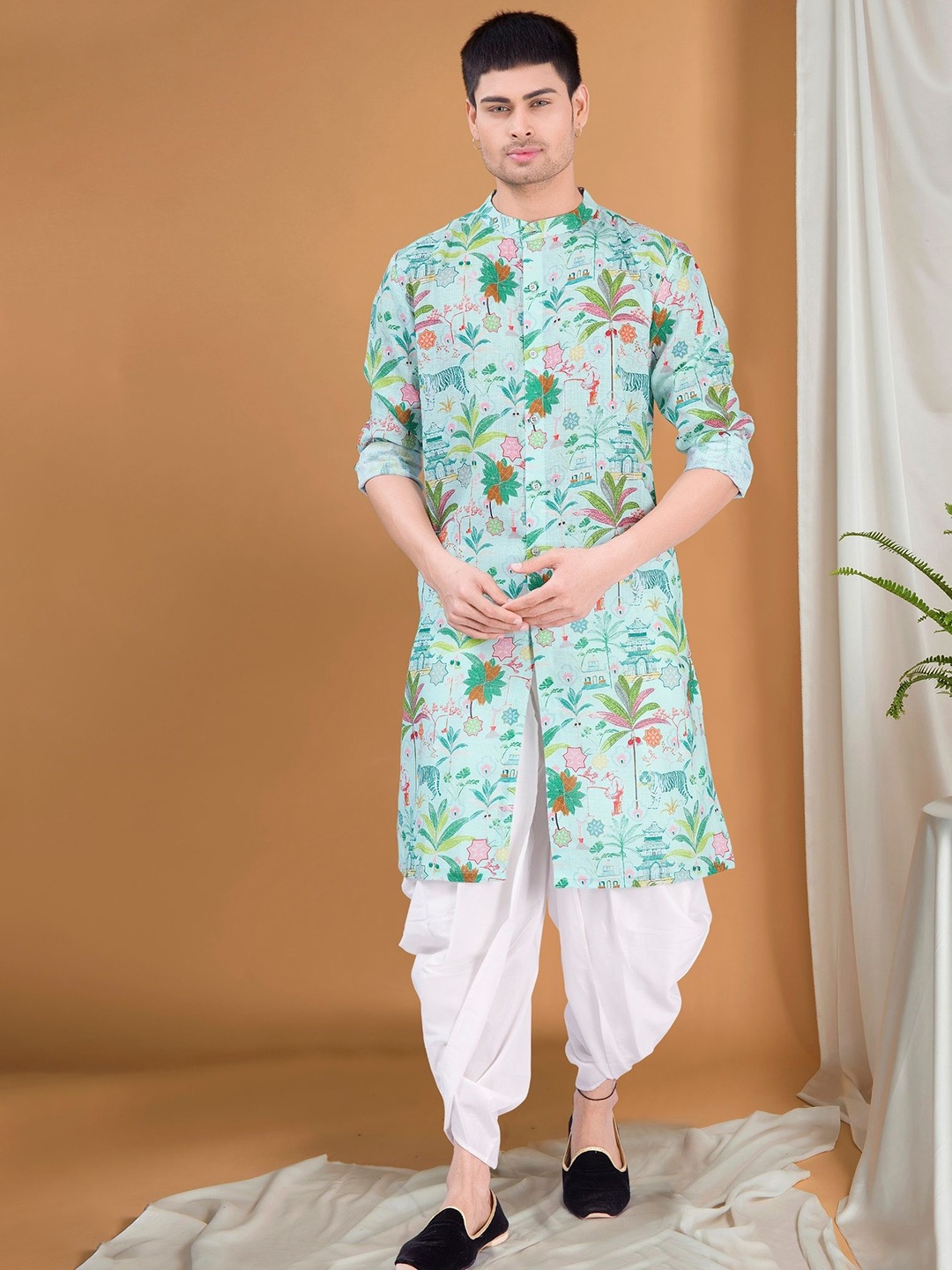 

SHIWAM ETHNIX Conversational Printed Kurta With Dhoti Pants, Green