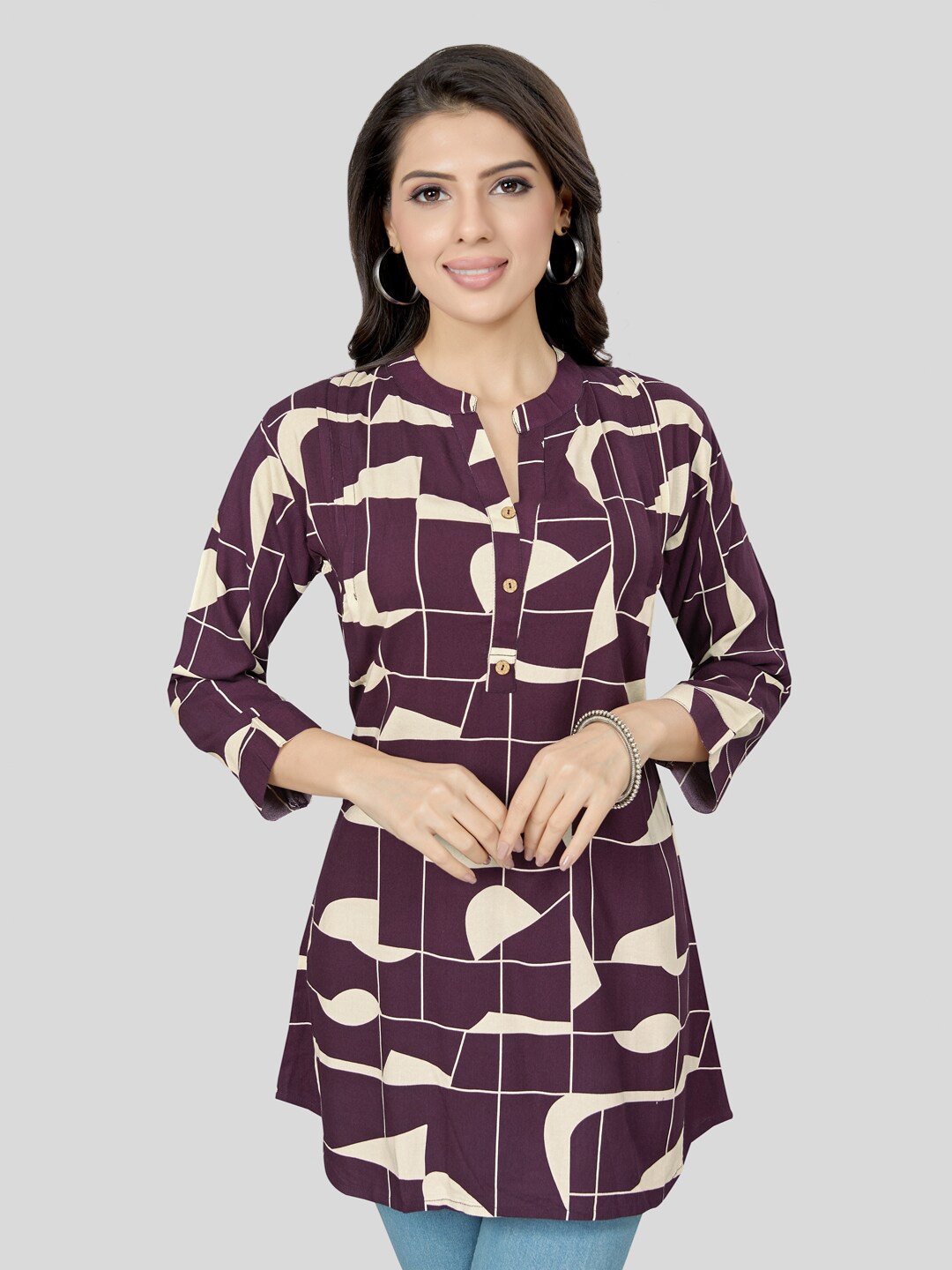 

Saree Swarg Geometric Printed A-line Kurti, Burgundy