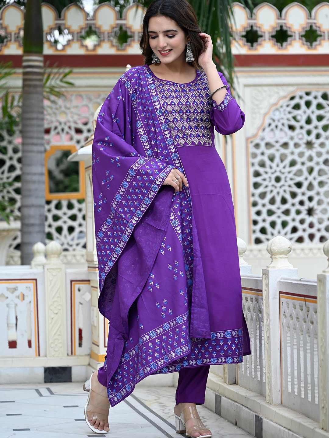 

DAEVISH Ethnic Motifs Embroidered Kurta With Trousers & Dupatta, Purple