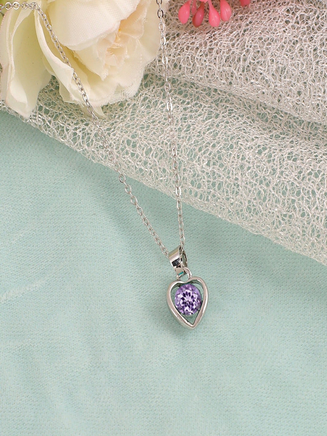 

UNIVERSITY TRENDZ Silver-Plated Heart Charm Pendant & Chain