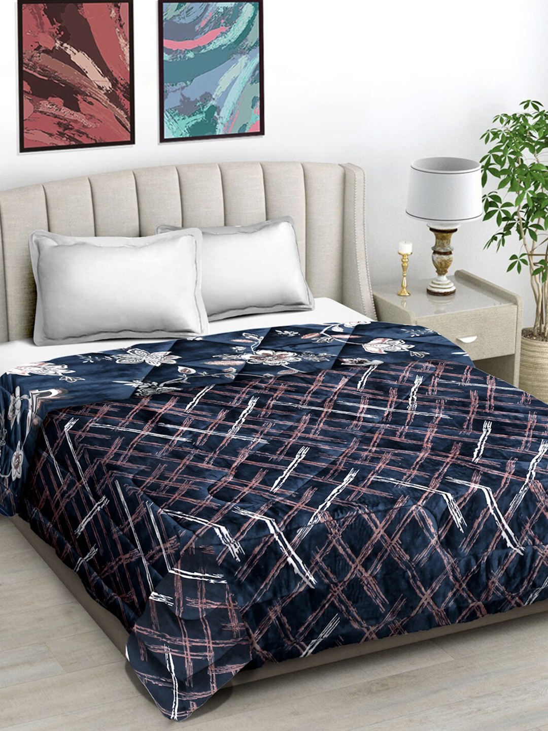 

FABINALIV White & Blue Geometric Reversible Woollen Heavy Winter 950 GSM Double Bed Quilt