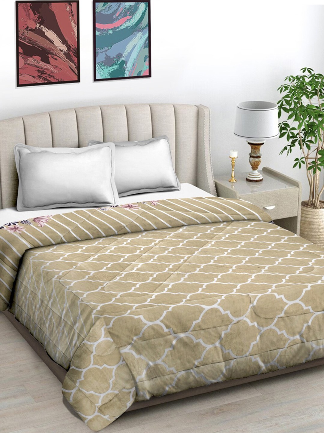 

FABINALIV White & Beige Geometric Reversible Woollen Heavy Winter 950 GSM Double Bed Quilt