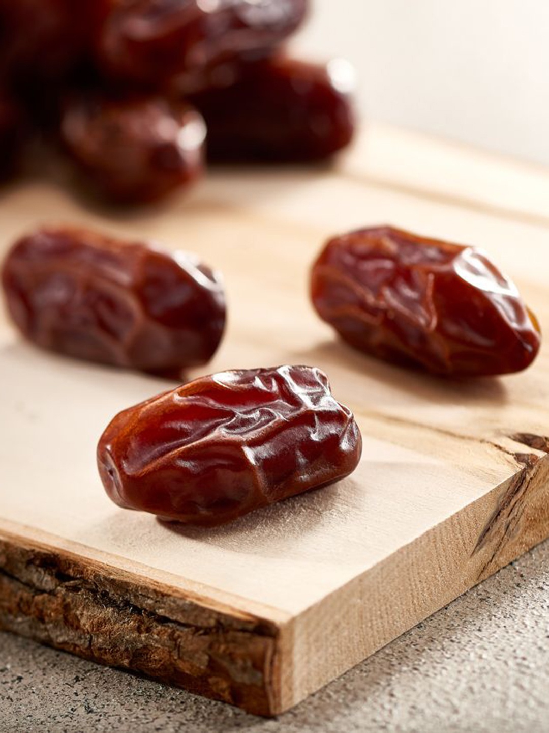 

Bateel Khidri Dates- 1 Kg, Brown