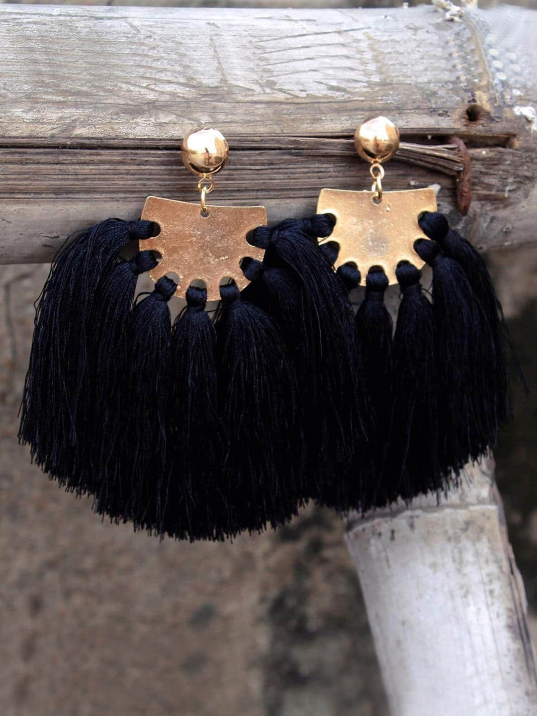 

Bellofox Black Gold-Plated Contemporary Drop Earrings