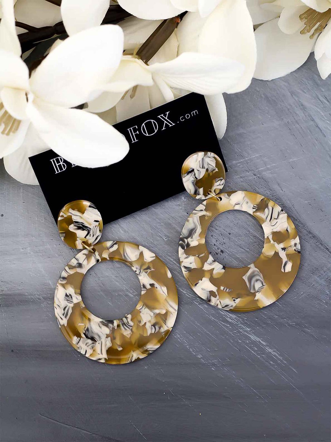 

Bellofox Yellow Abstract Printed Drop Earrings