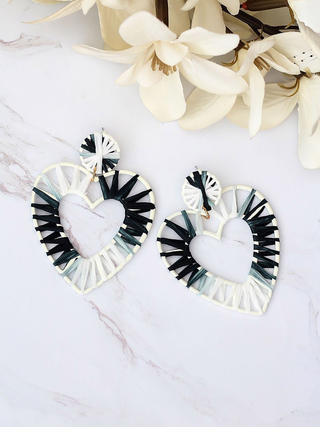 

Bellofox Black & White Heart Shaped Drop Earrings