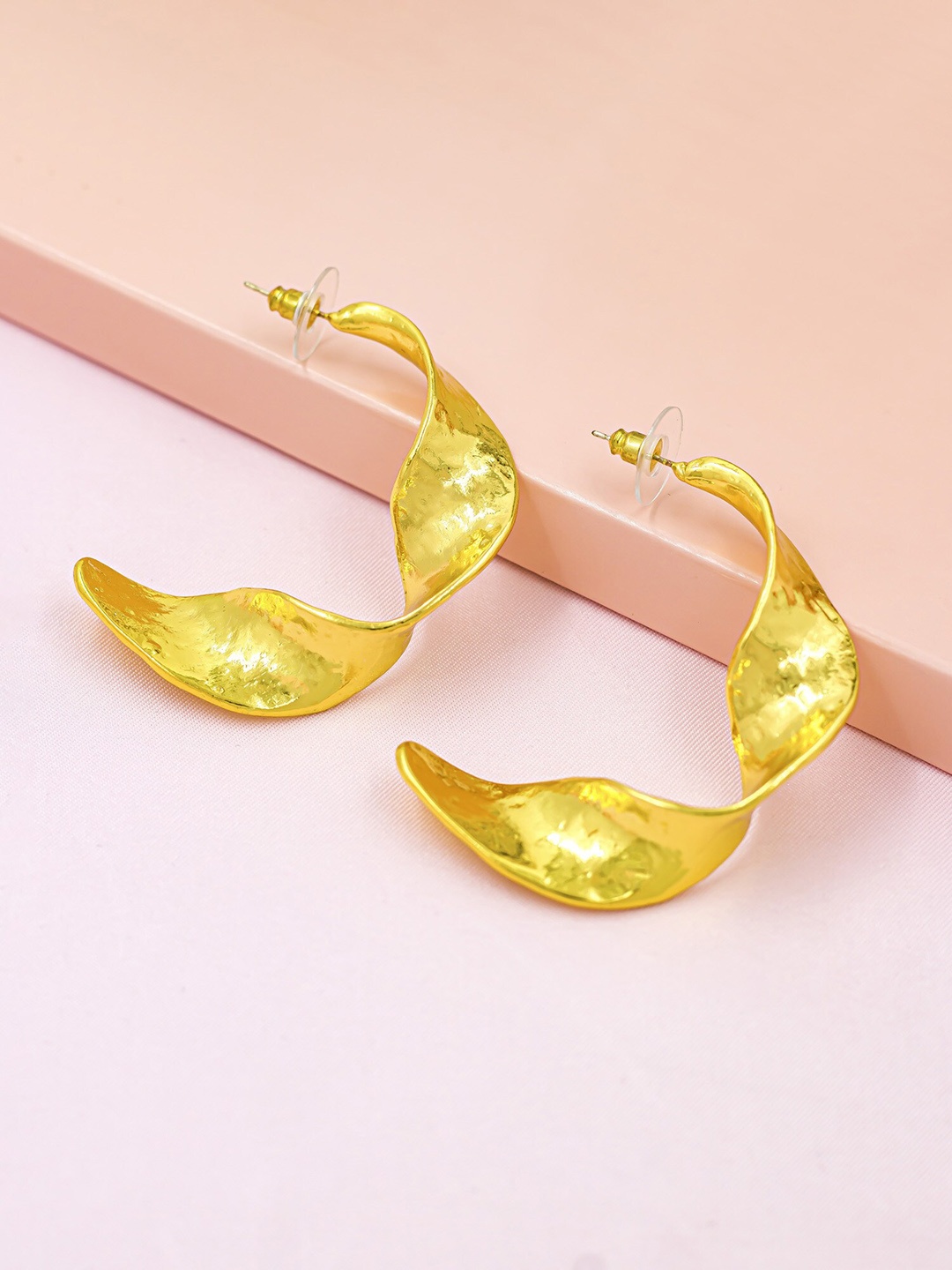 

Bellofox Gold-Toned Gold-Plated Contemporary Drop Earrings