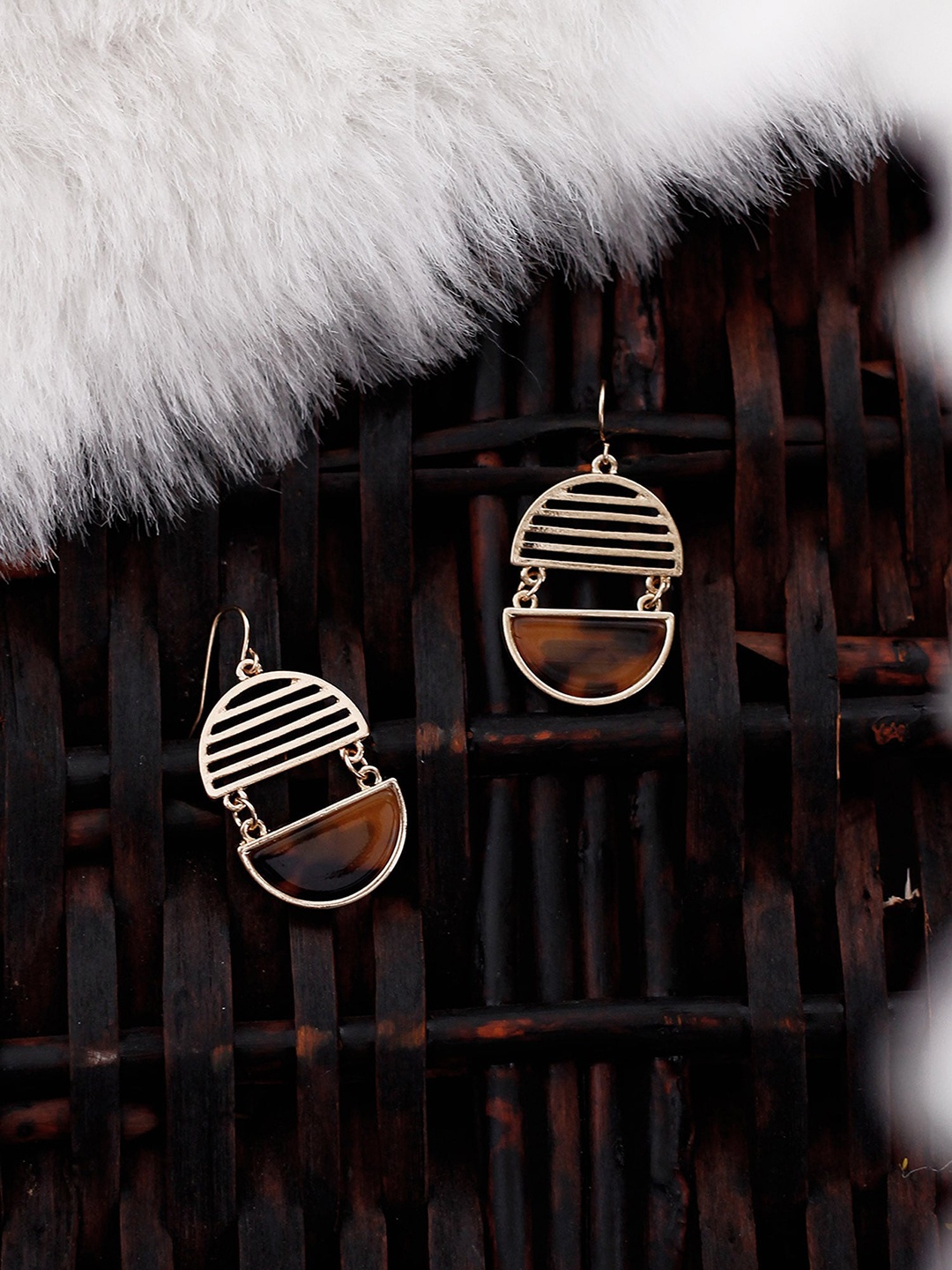 

Bellofox Gold Plated Stone Studded Drop Earrings