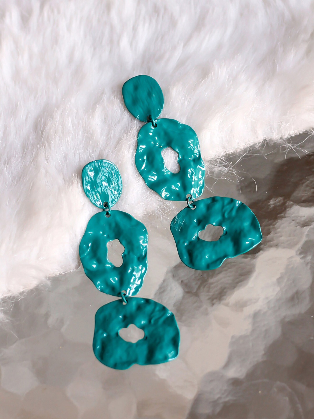 

Bellofox Green Contemporary Drop Earrings