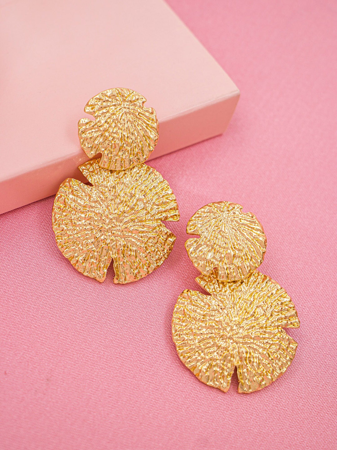 

Bellofox Gold-Plated Contemporary Drop Earrings