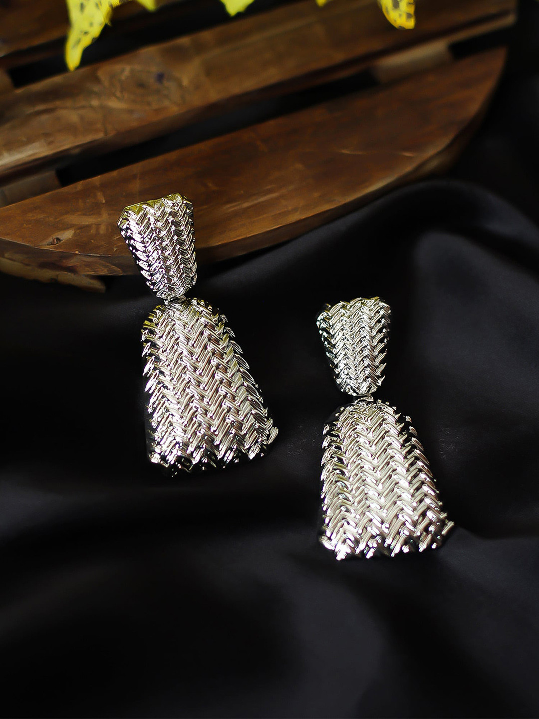

Bellofox Silver-Plated Contemporary Drop Earrings