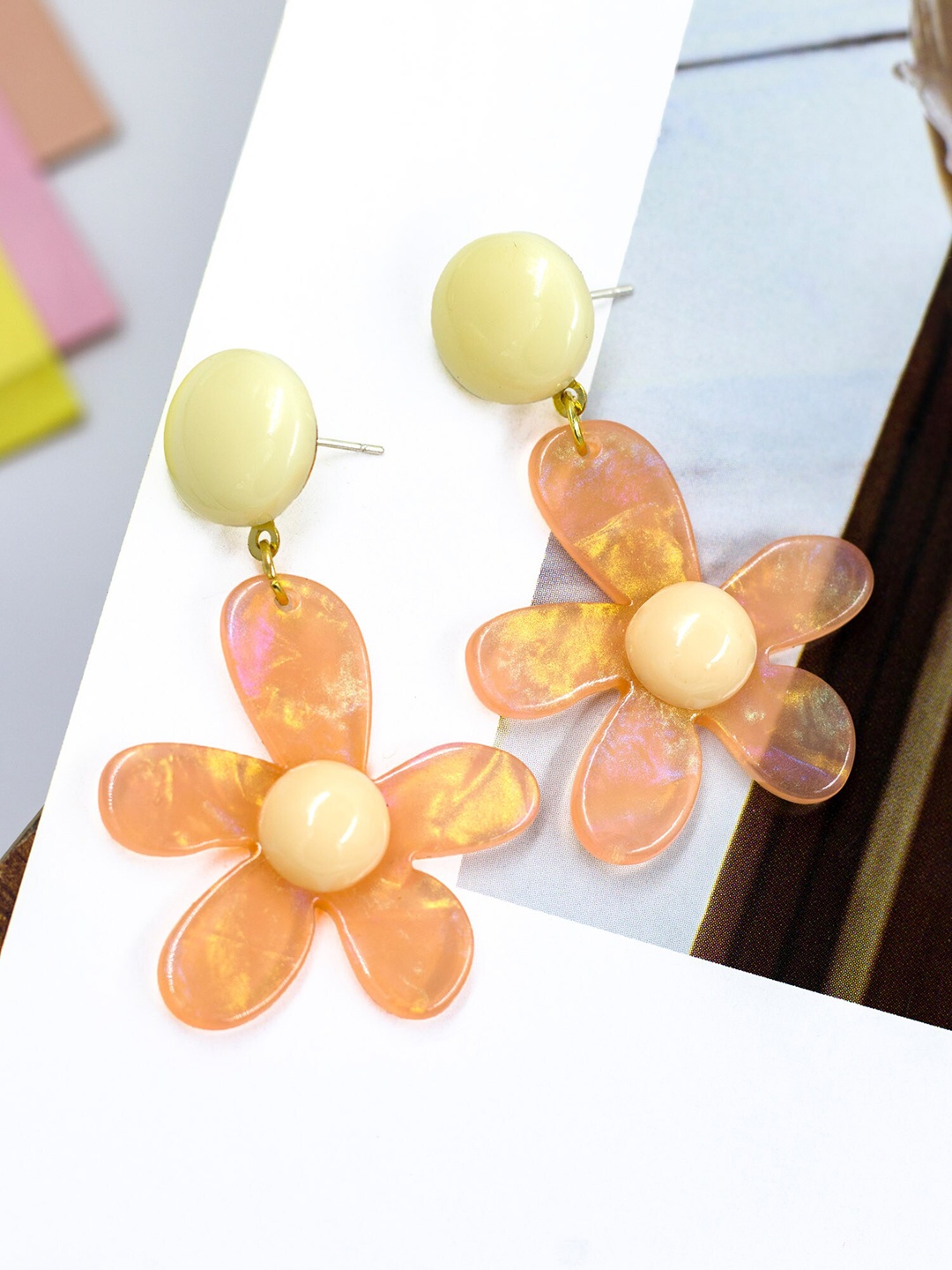 

Bellofox Pink Floral Shaped Drop Earrings