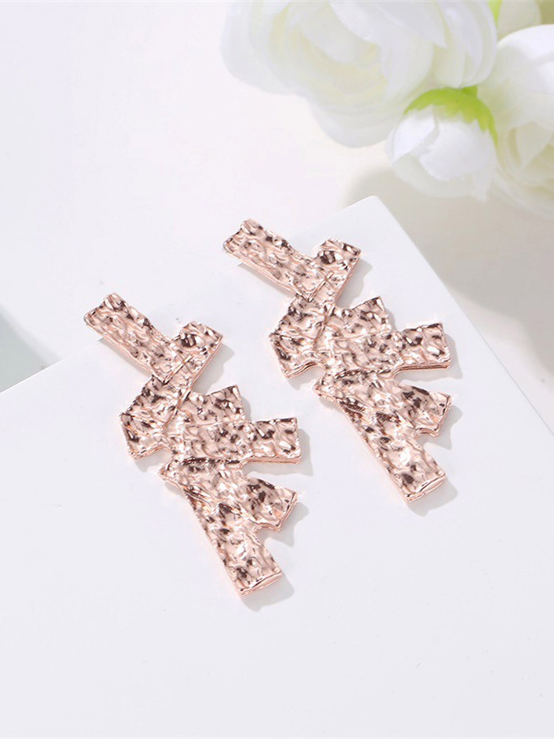 

Bellofox Rose Gold-Plated Contemporary Drop Earrings