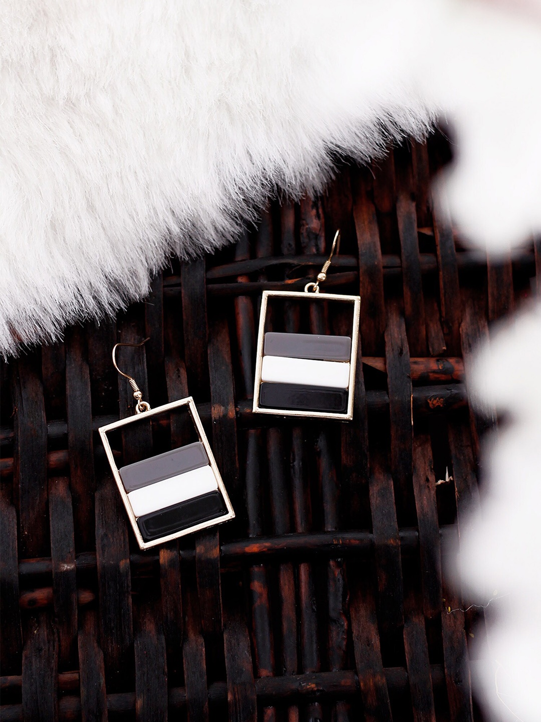 

Bellofox Gold-Toned & Black Gold-Plated Geometric Drop Earrings