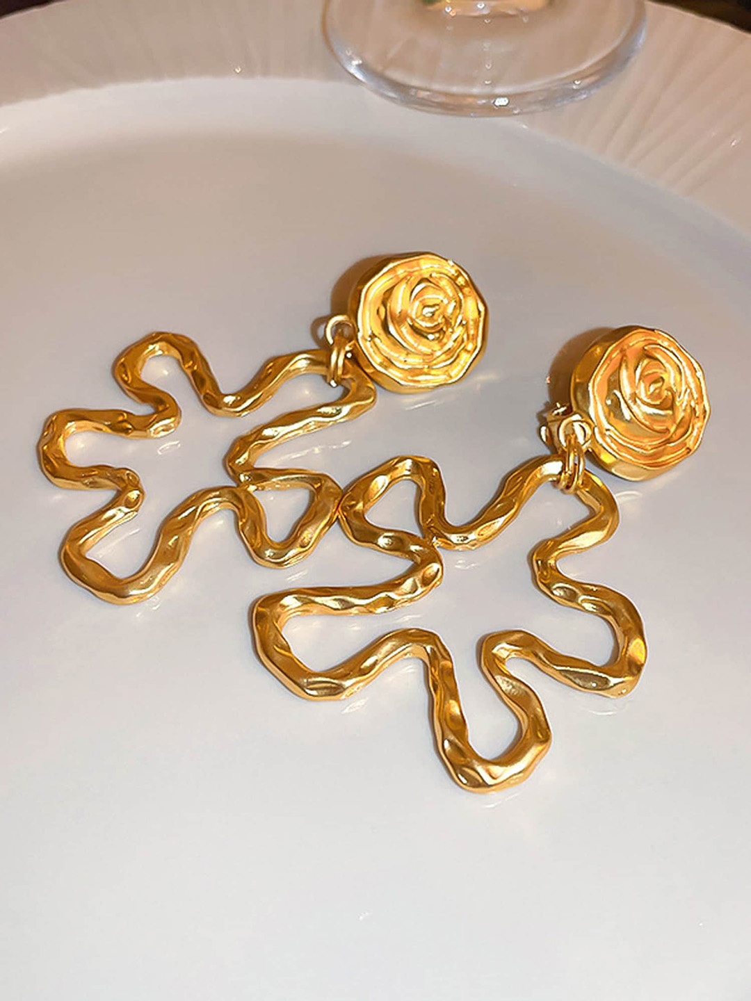 

Bellofox Gold-Plated Drop Earrings