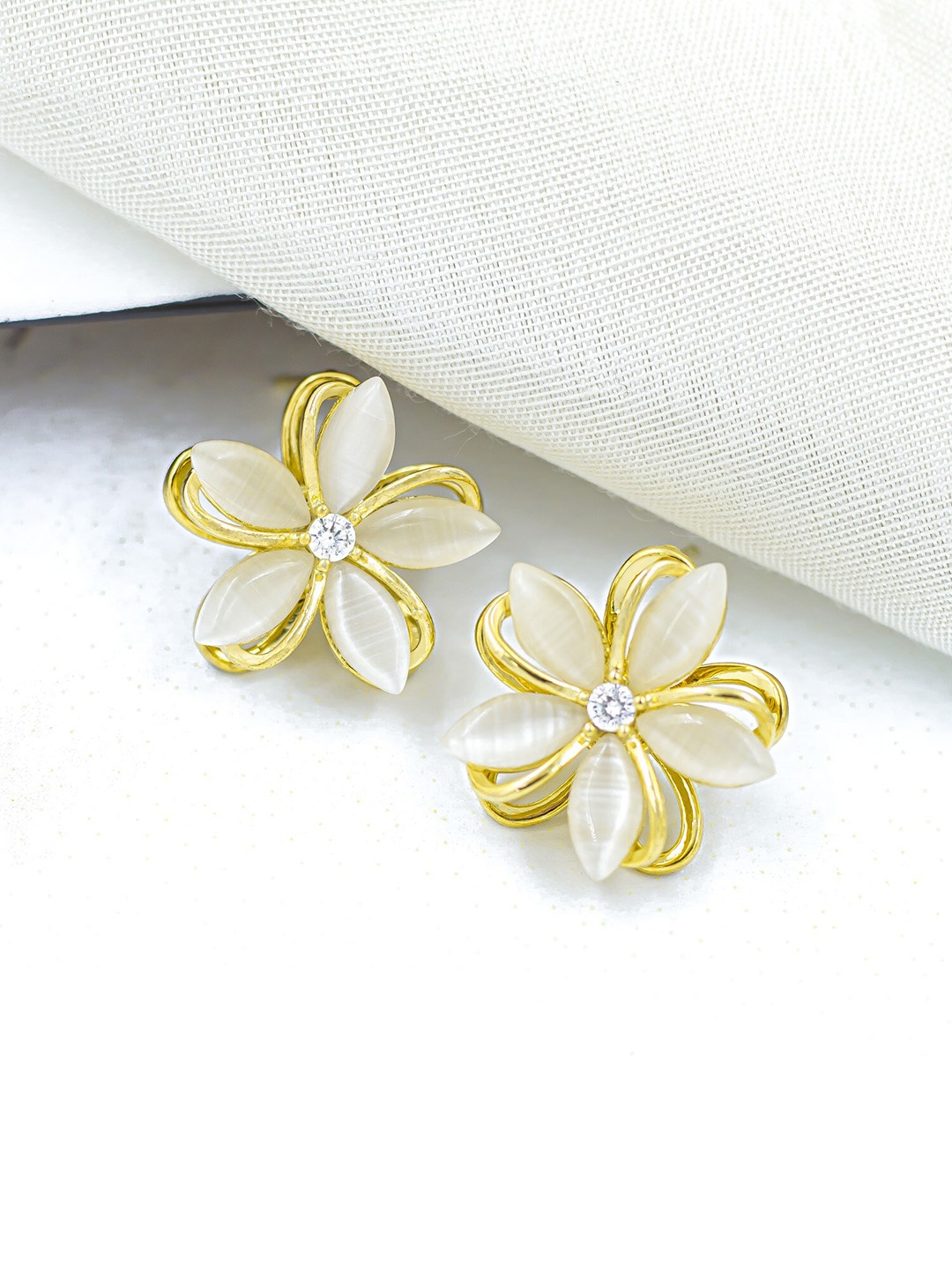 

Bellofox White Gold-Plated Beaded Floral Shaped Studs Earrings