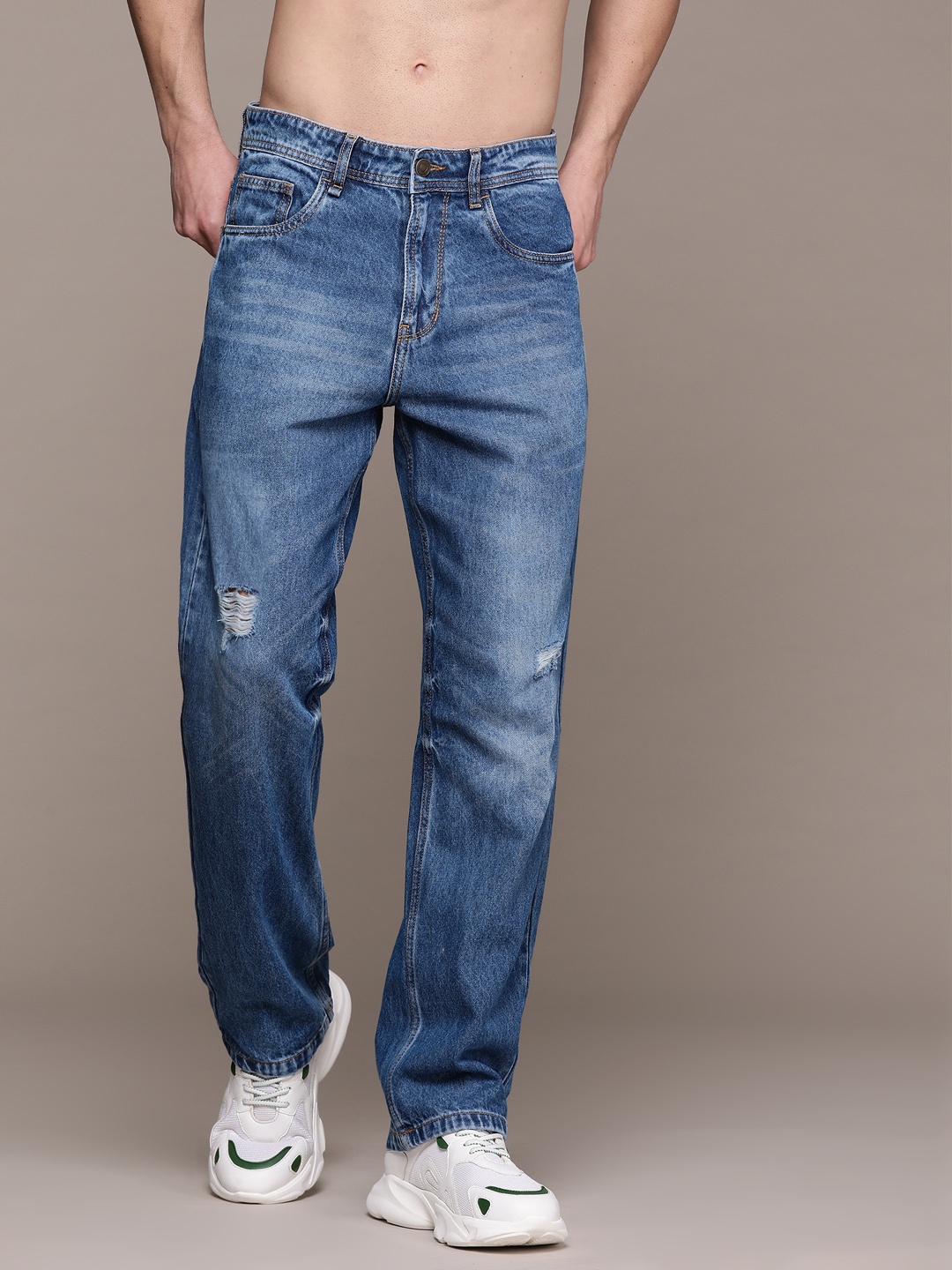 

The Roadster Lifestyle Co. Men Pure Cotton Straight Fit Low Distress Light Fade Jeans, Blue