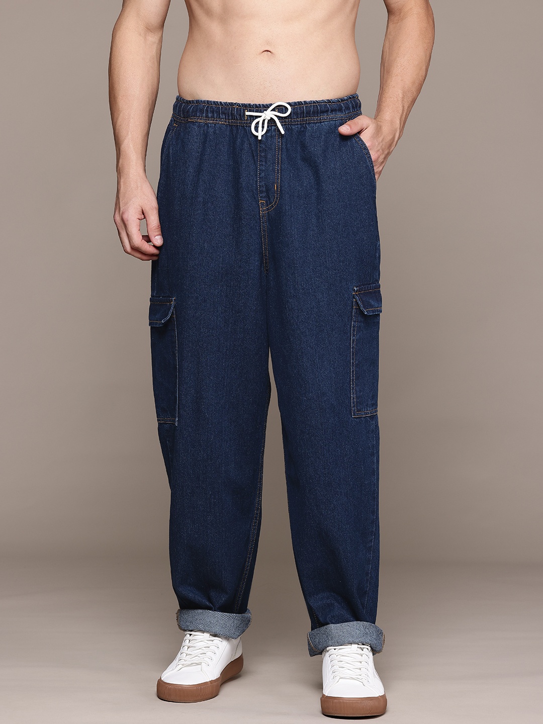 

Roadster Men Pure Cotton Cargo Style Jeans, Blue