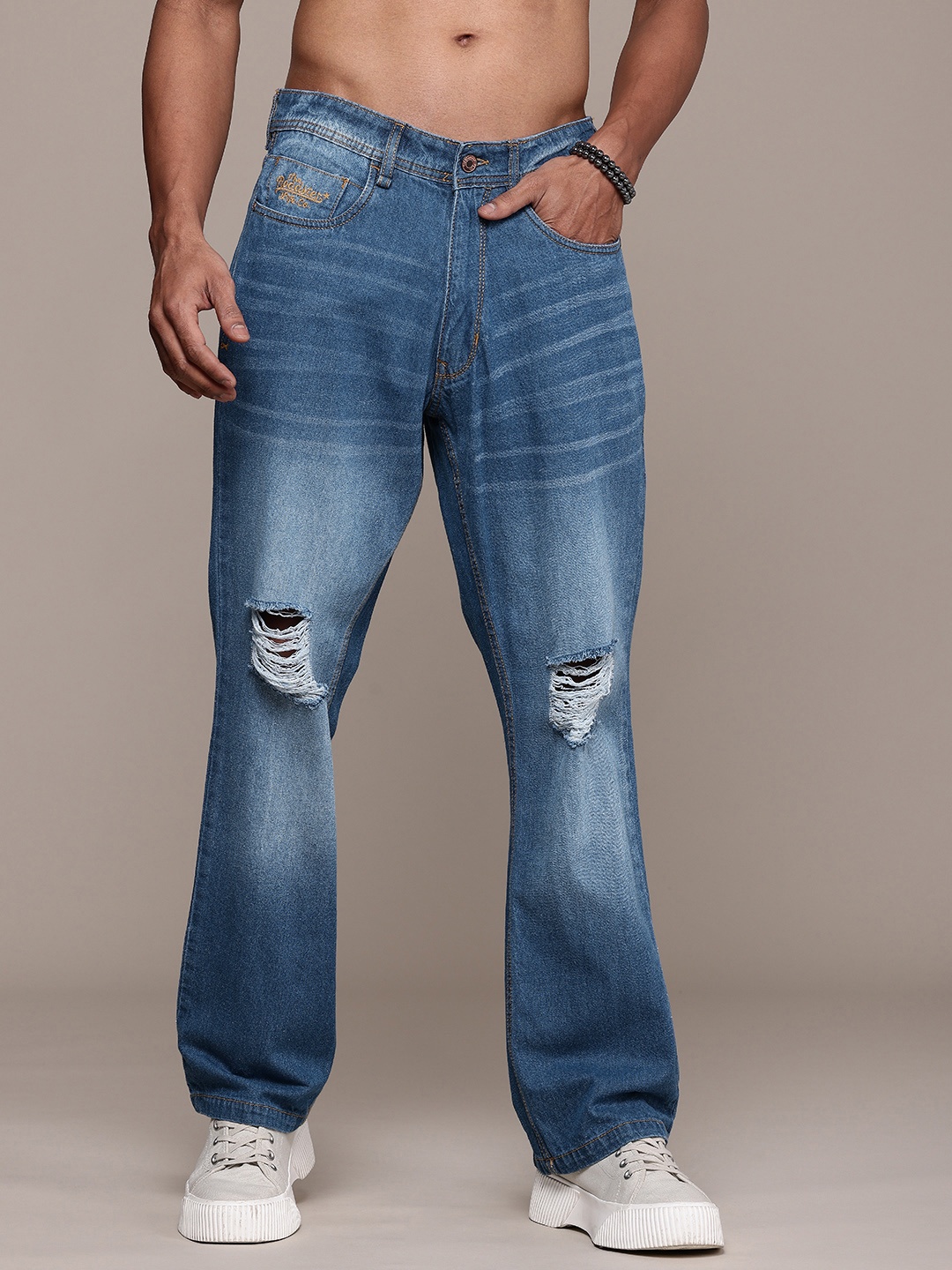 

Roadster Men Bootcut Slash Knee Light Fade Jeans, Blue