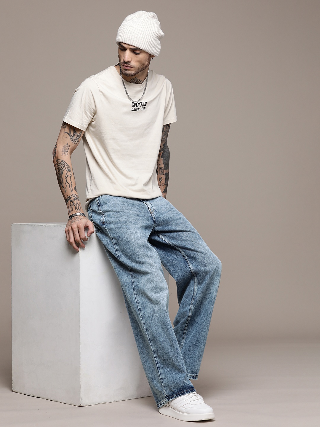 

The Roadster Life Co. Men Pure Cotton Wide Leg Heavy Fade Jeans, Blue