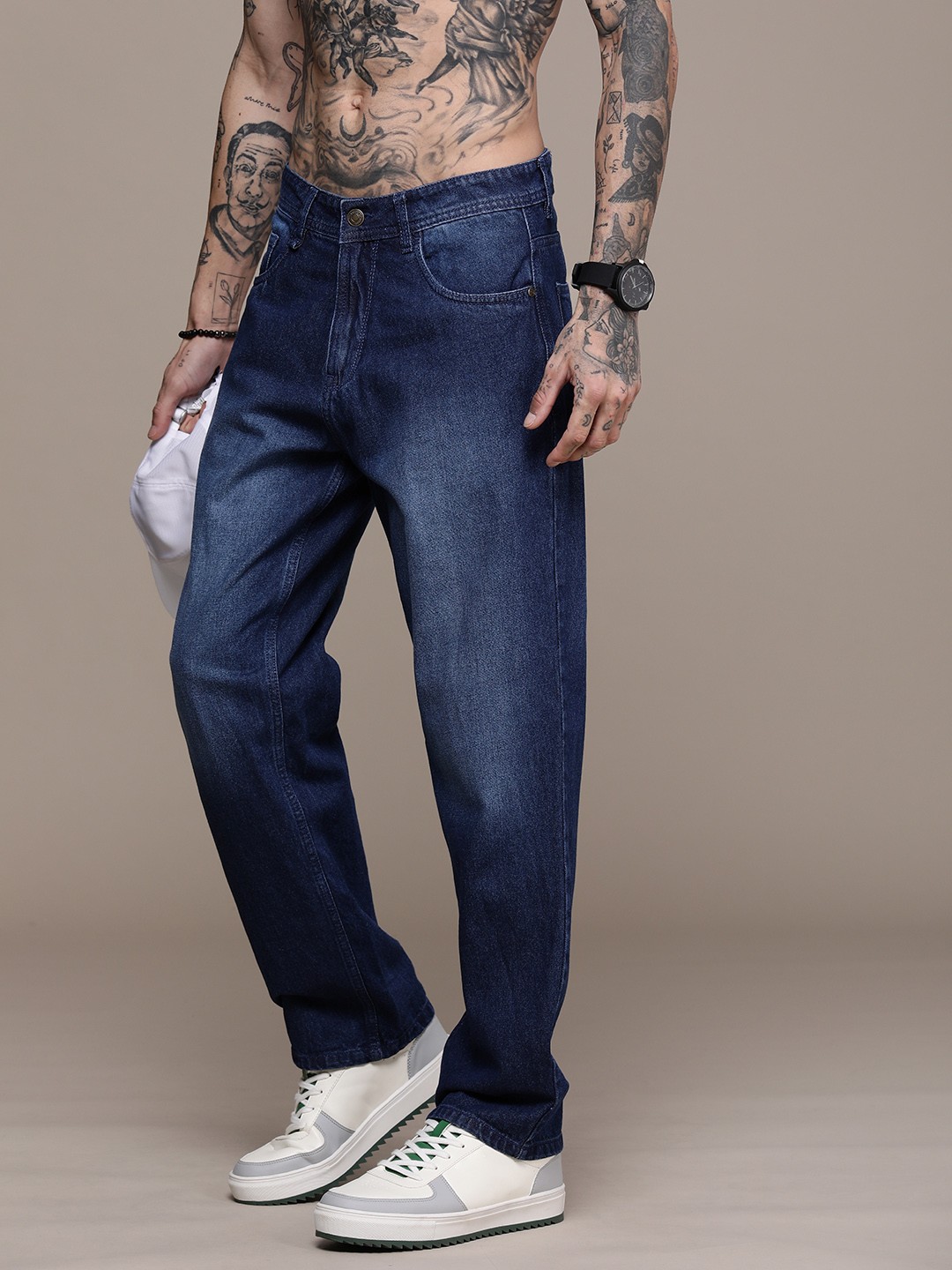 

The Roadster Life Co. Men Pure Cotton Straight Fit Light Fade Jeans, Blue