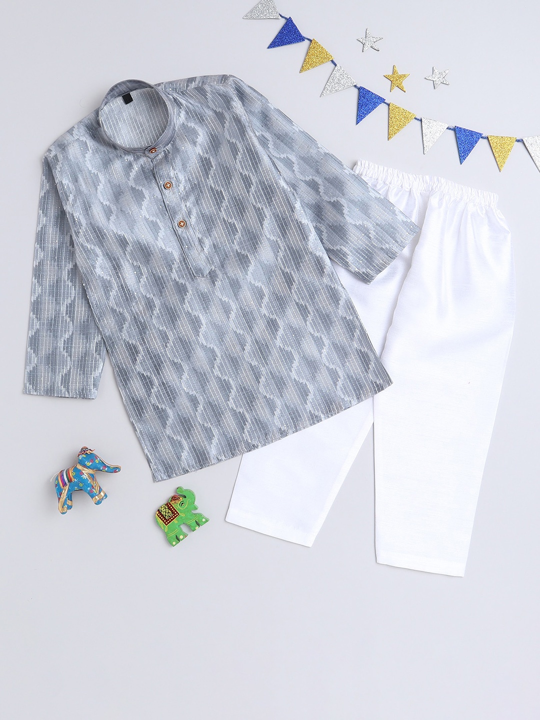 

Lil homies Infant Boys Ethnic Motifs Printed Sequinned Kurta with Pyjamas, Grey