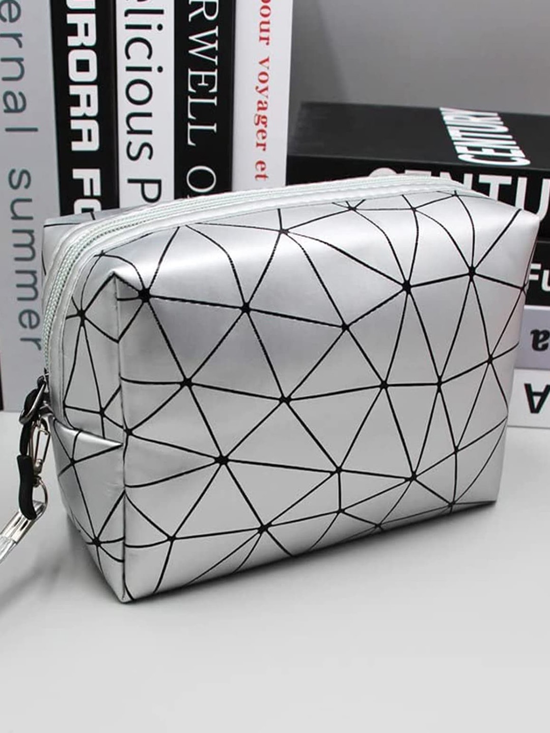 

HOUSE OF QUIRK Textured Portable Makeup Travel Pouch, Grey
