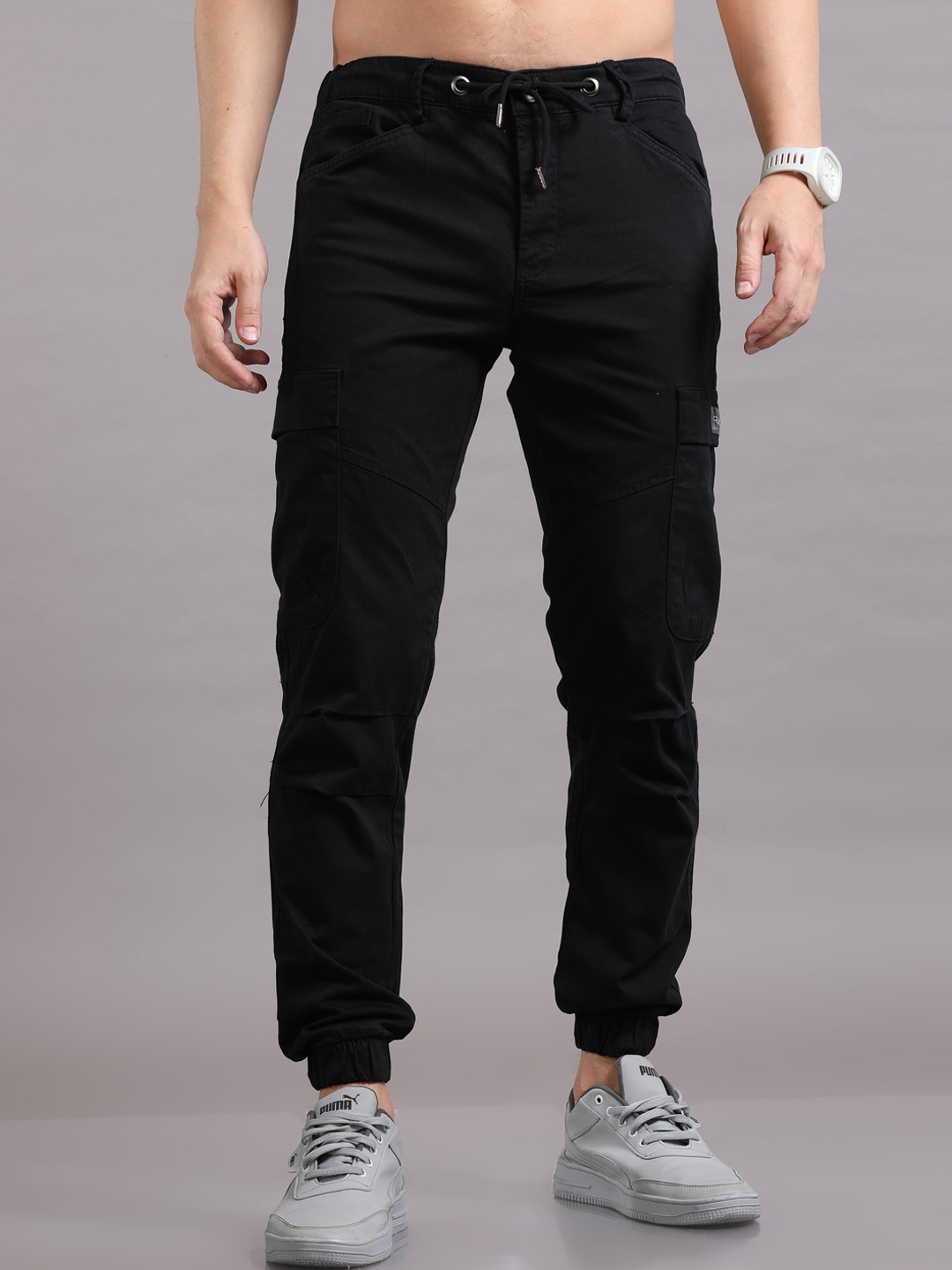 

Reslag Men Regular Fit Mid-Rise Cotton Cargos, Black