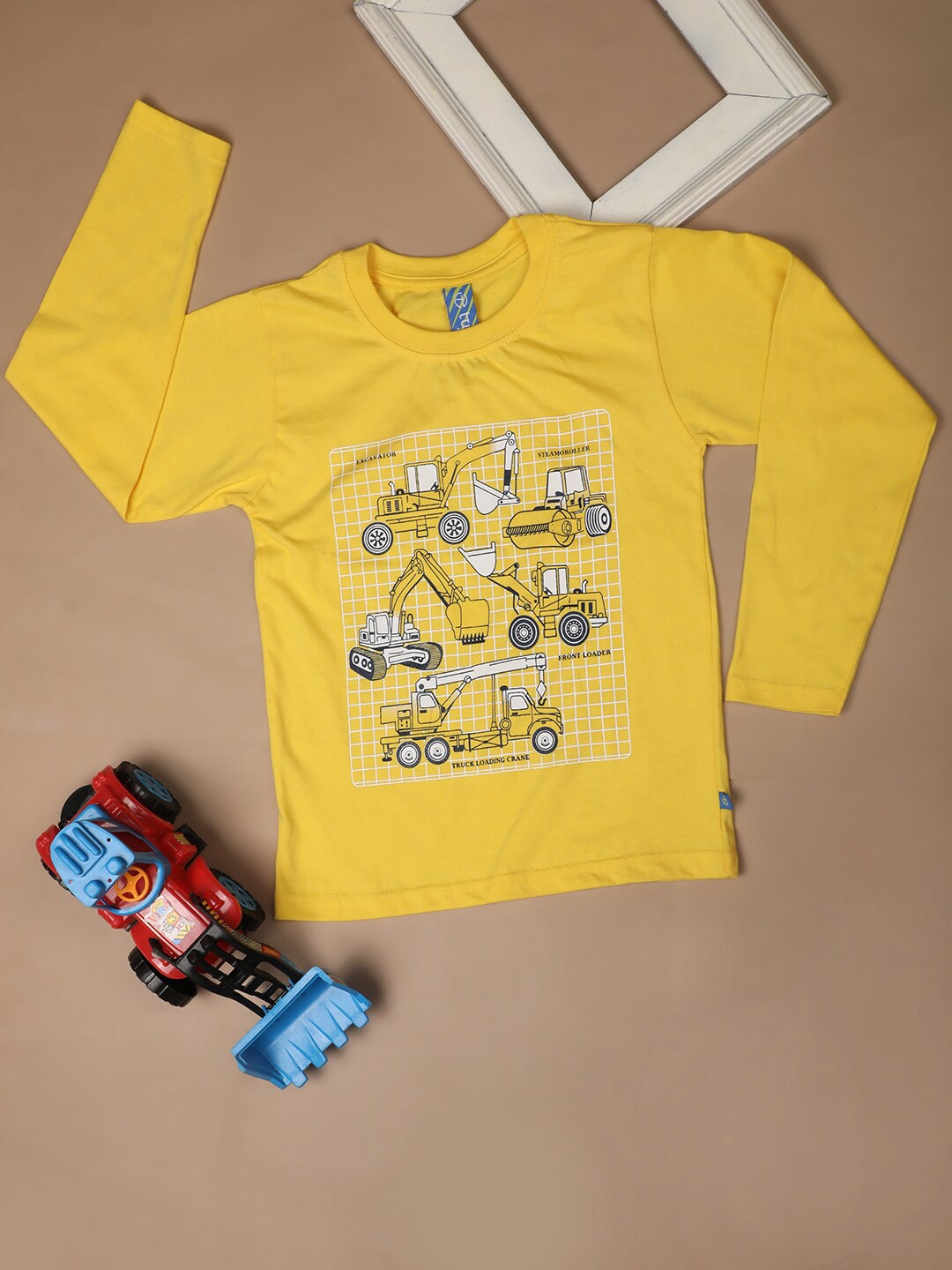 

V-Mart Boys Graphic Printed Cotton T-shirt, Yellow