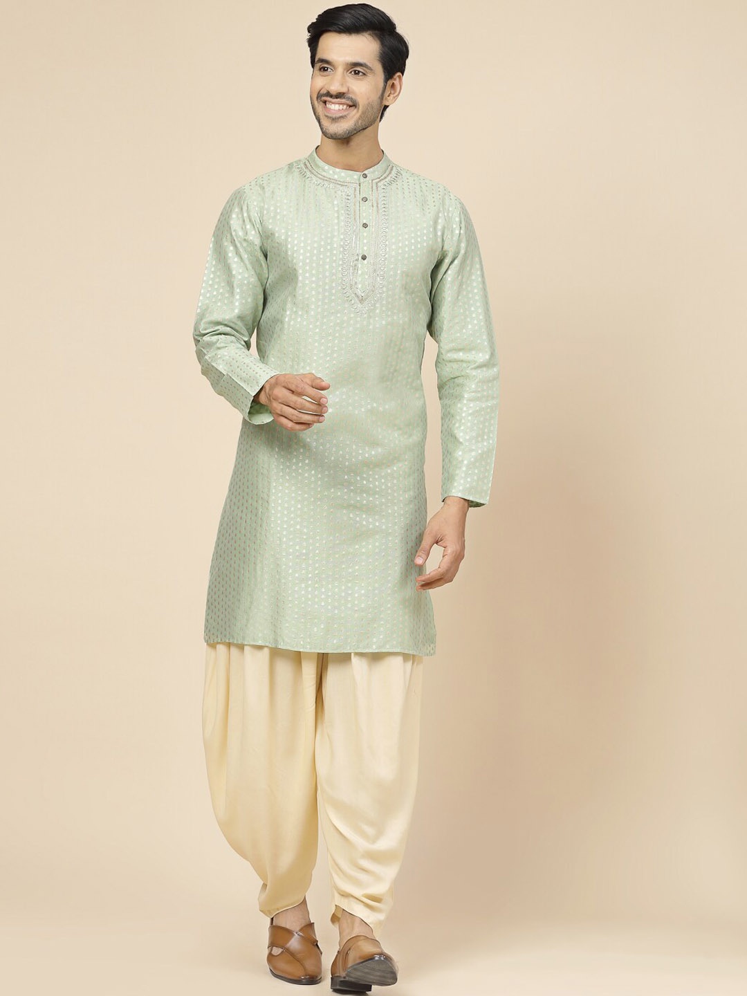 

Ramas Ethnic Motifs Woven Design Band Collar Long Sleeve Thread Work Straight Kurta, Sea green