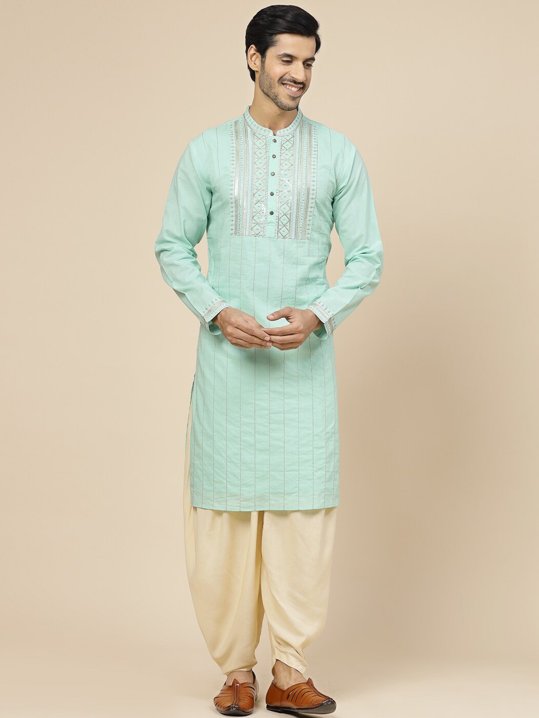 

Ramas Floral Sequinned Yoke Design Regular Cotton Kurta, Turquoise blue