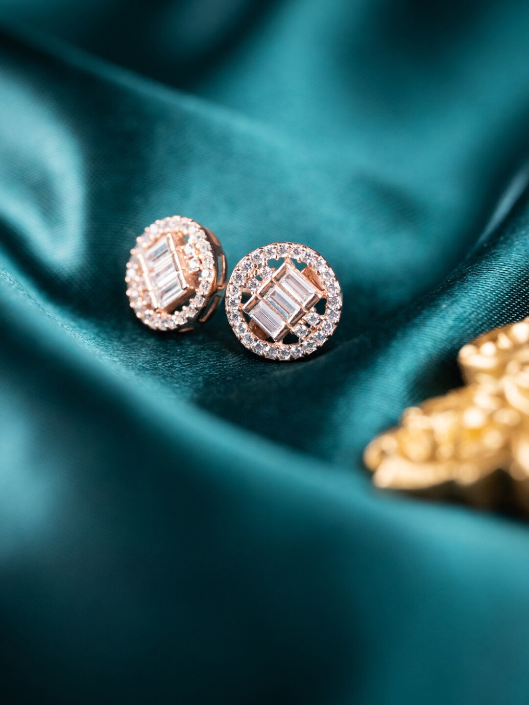 

MISS JO Rose Gold-Plated Stone-Studded Circular 92.5 Sterling Silver Studs Earrings