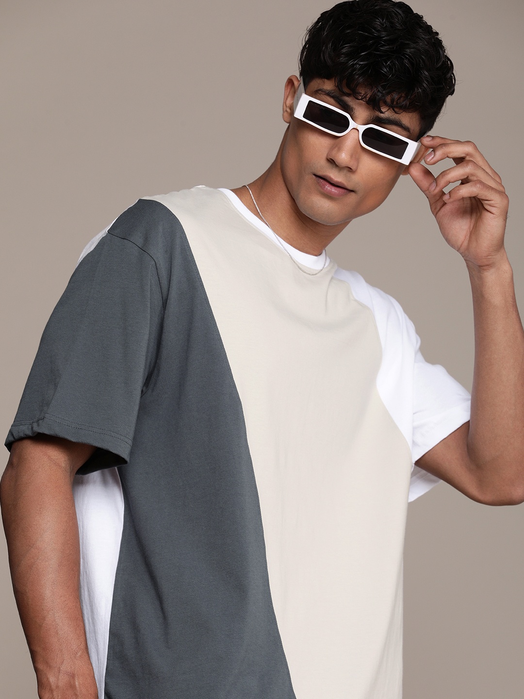 

WROGN Men Colourblocked Pure Cotton T-shirt, White