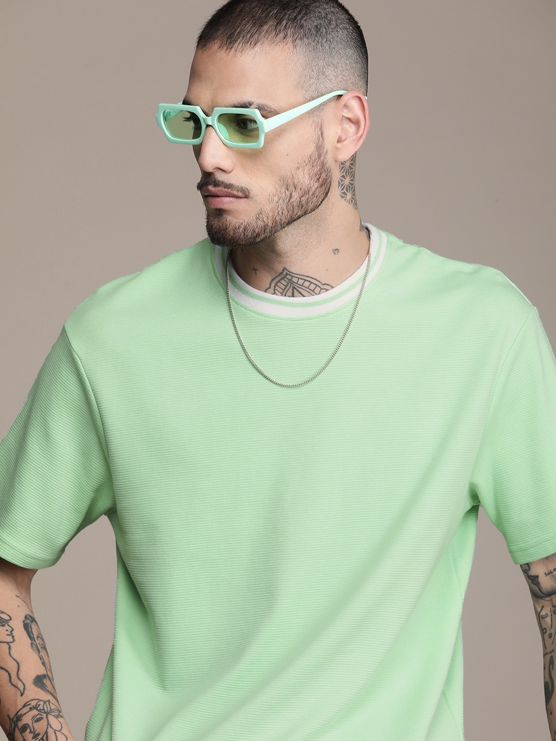 

WROGN Solid Oversized Fit Casual T-shirt, Green