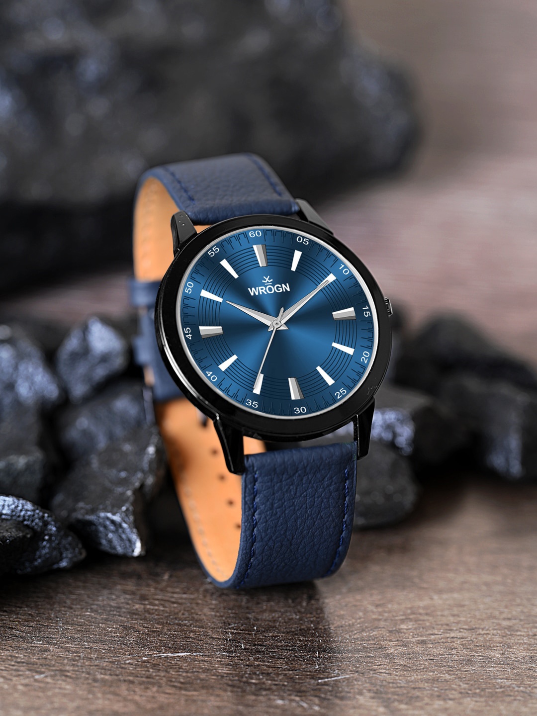 

WROGN Men Leather Straps Analogue Watch HOBWRG0442, Blue
