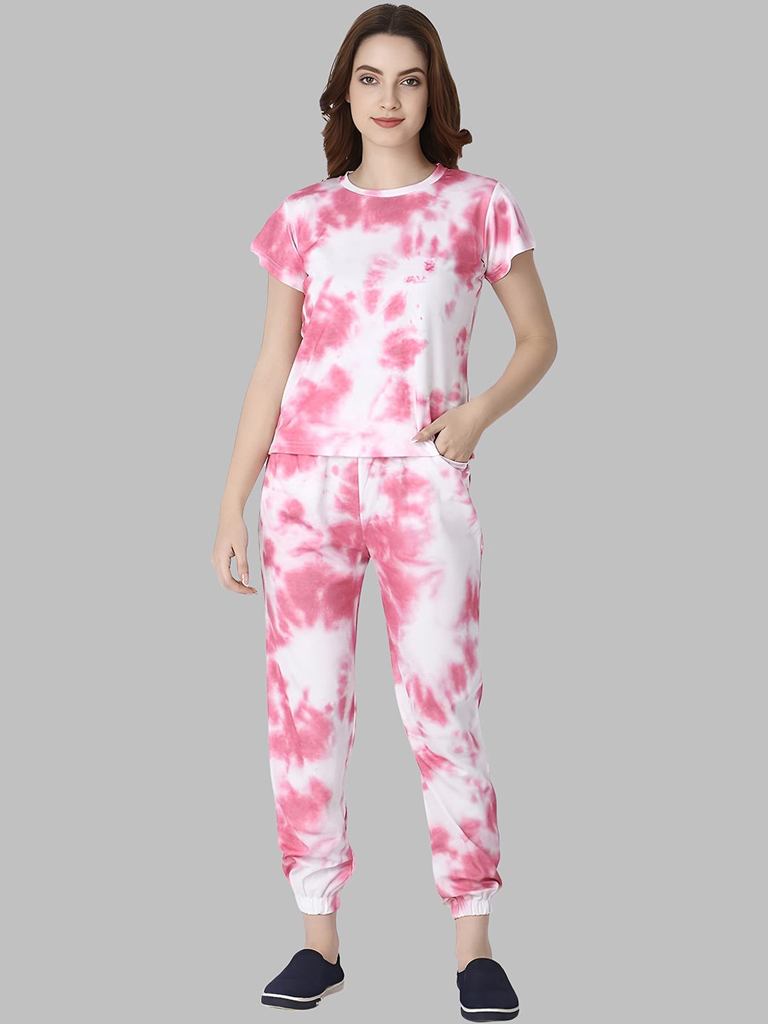 

N N ENTERPRISE Tie & Dye T-Shirt & Joggers Co-Ords, Pink