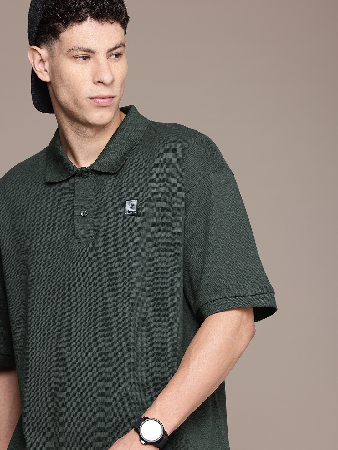 

Roadster Men Polo Collar Drop-Shoulder Sleeves Pure Cotton T-shirt, Green