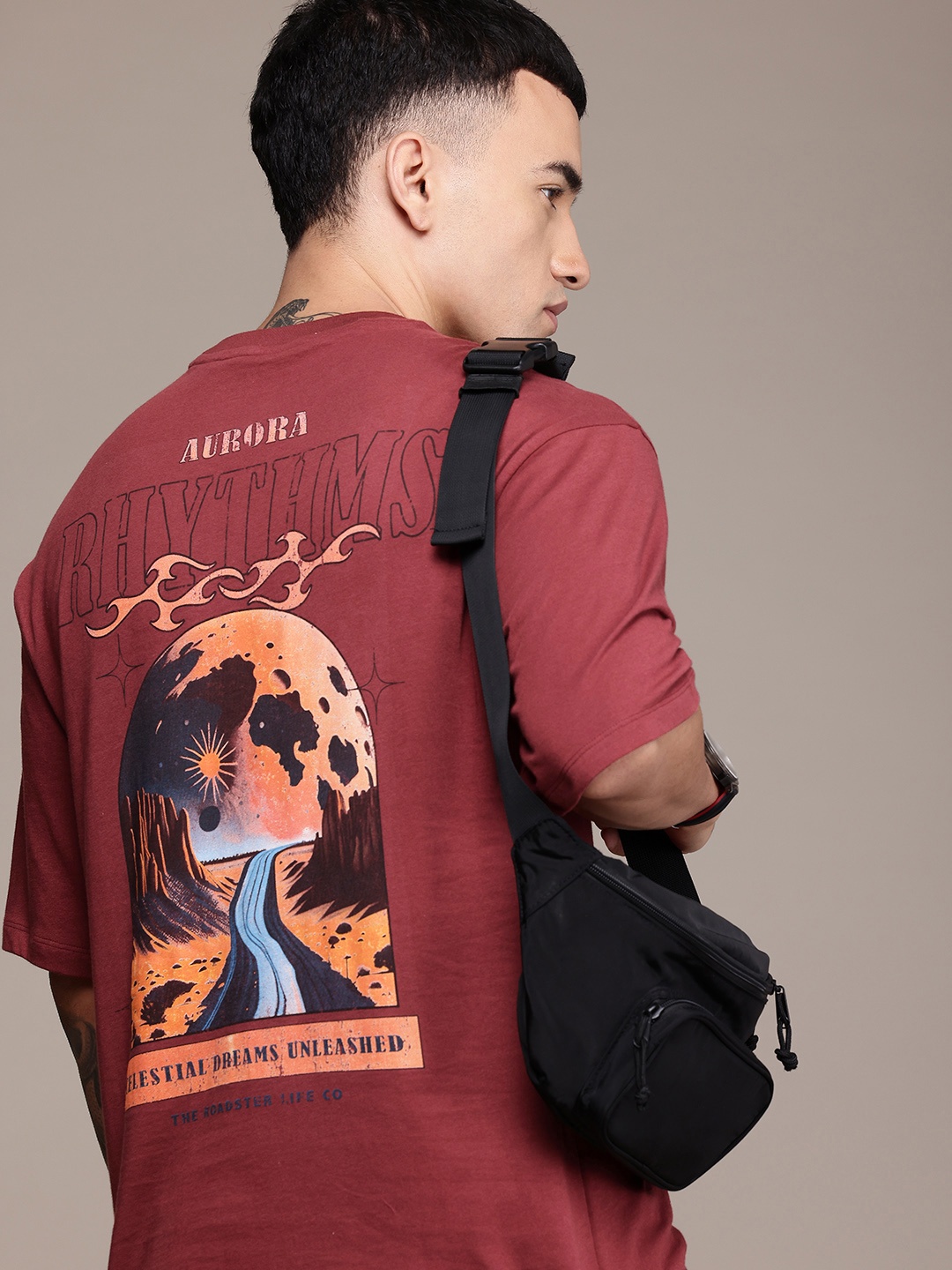 

The Roadster Life Co. Printed Drop-Shoulder Sleeves Relaxed Fit Pure Cotton T-shirt, Rust