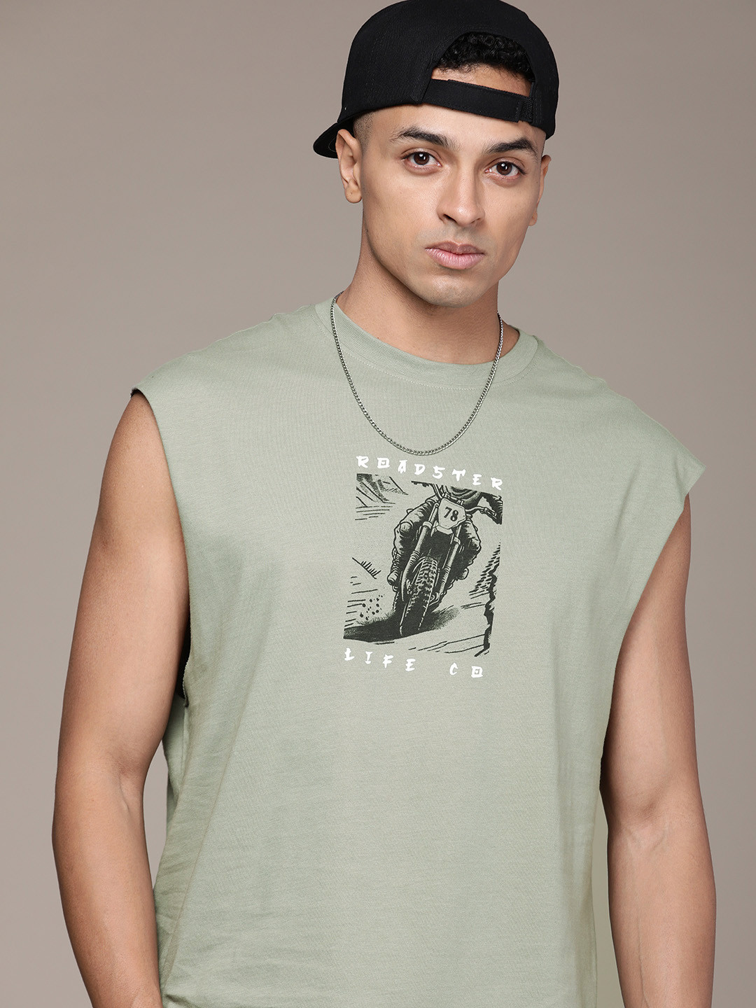 

The Roadster Life Co. Graphic Printed Relaxed Fit Pure Cotton T-shirt, Grey